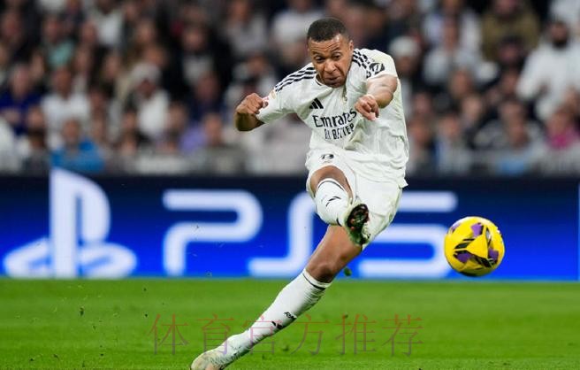 西甲-皇马2-1巴萨 贝林厄姆传射姆巴佩破门+失点 西甲-皇马2-1巴萨 贝林厄姆传射姆巴佩破门+失点